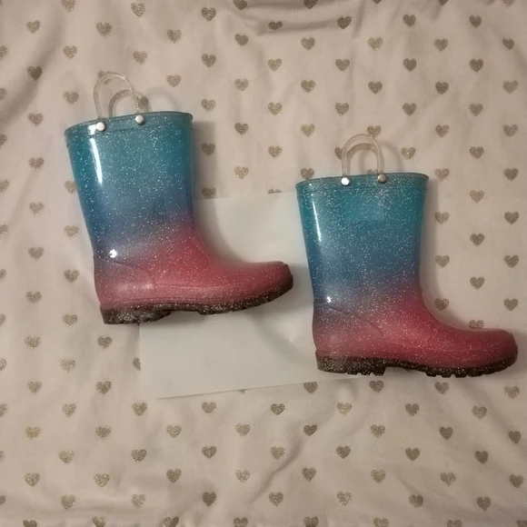 🔥3/$70 Member's Mark Girl's Rain Boots - Picture 2 of 9